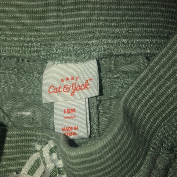 Baby shorts - Picture 2 of 2